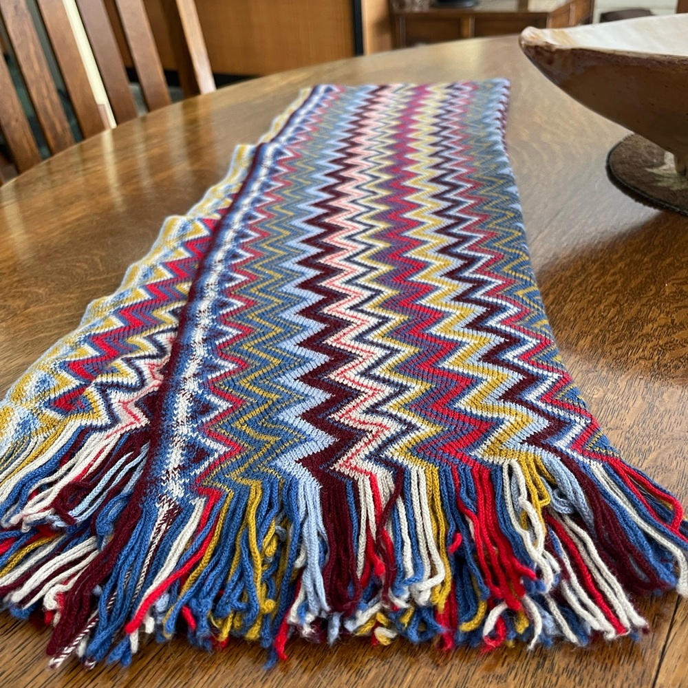 MISSONI Italian wool blend scarf. 60”x22”. Traditional MISSONI zig zag pattern.